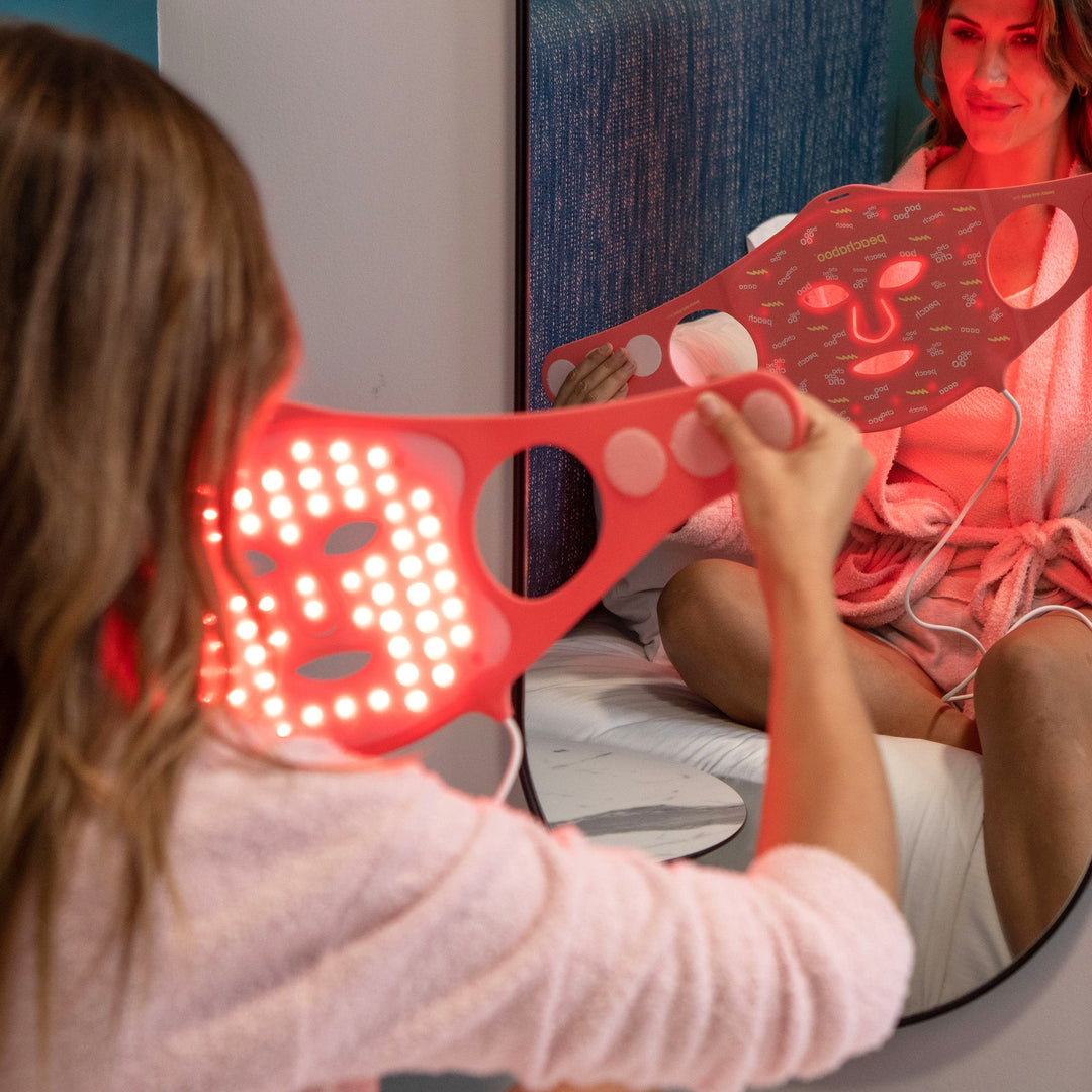 Peachaboo Pro Glo Silicone LED Light Therapy Mask (with Near-Infrared)