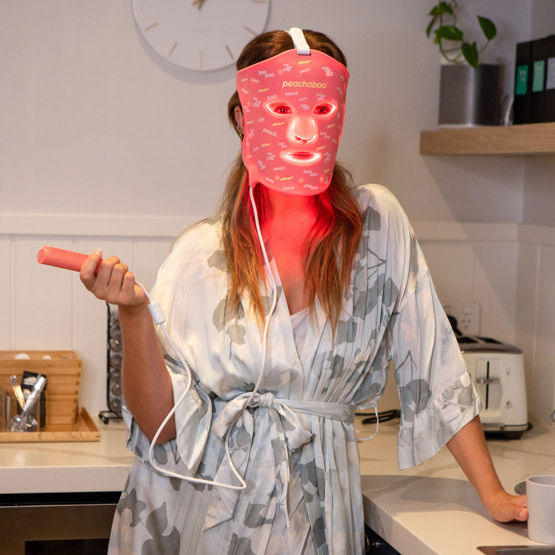 Peachaboo Pro Glo Silicone LED Light Therapy Mask (with Near-Infrared)
